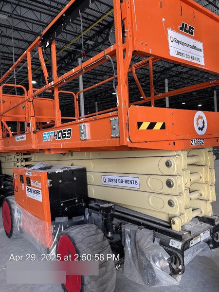 2022 JLG ERT4069