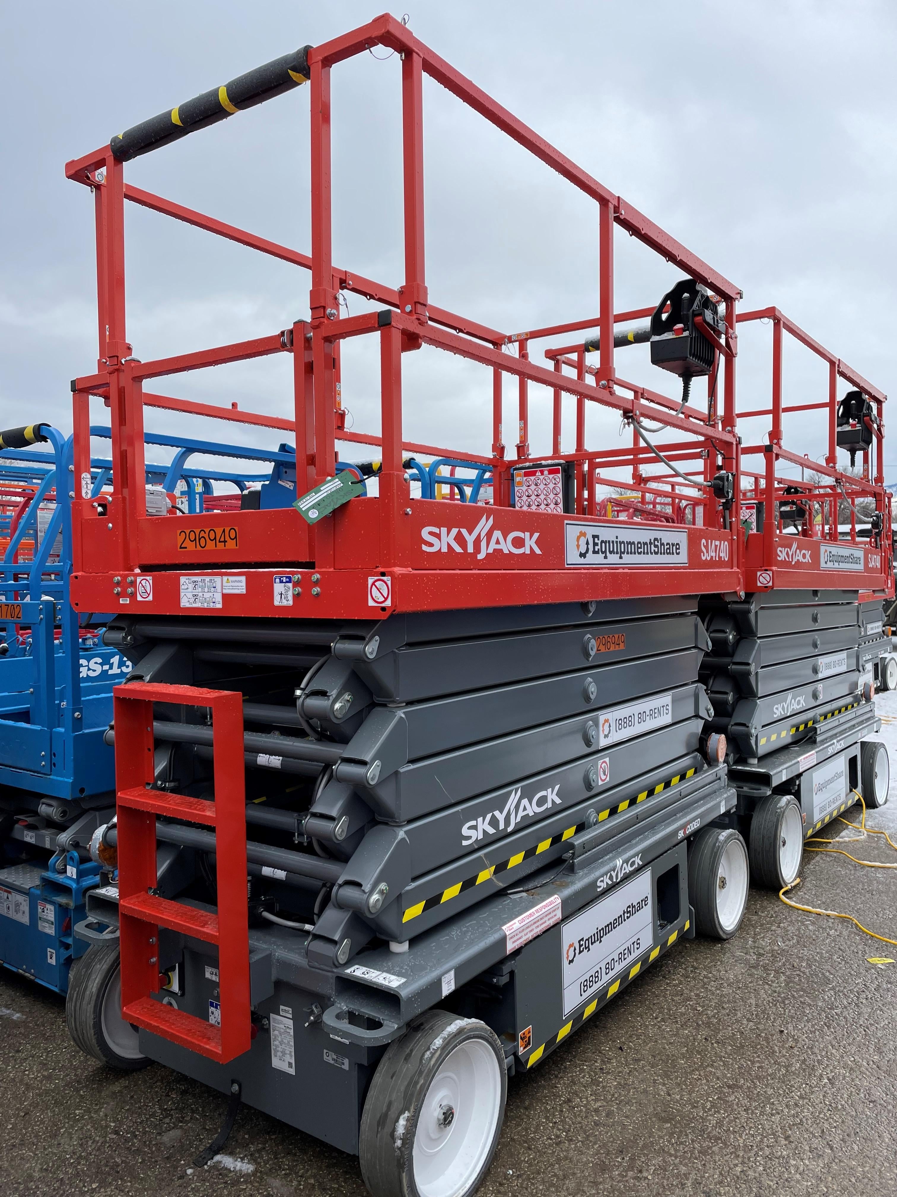 2023 SKYJACK SJ4740