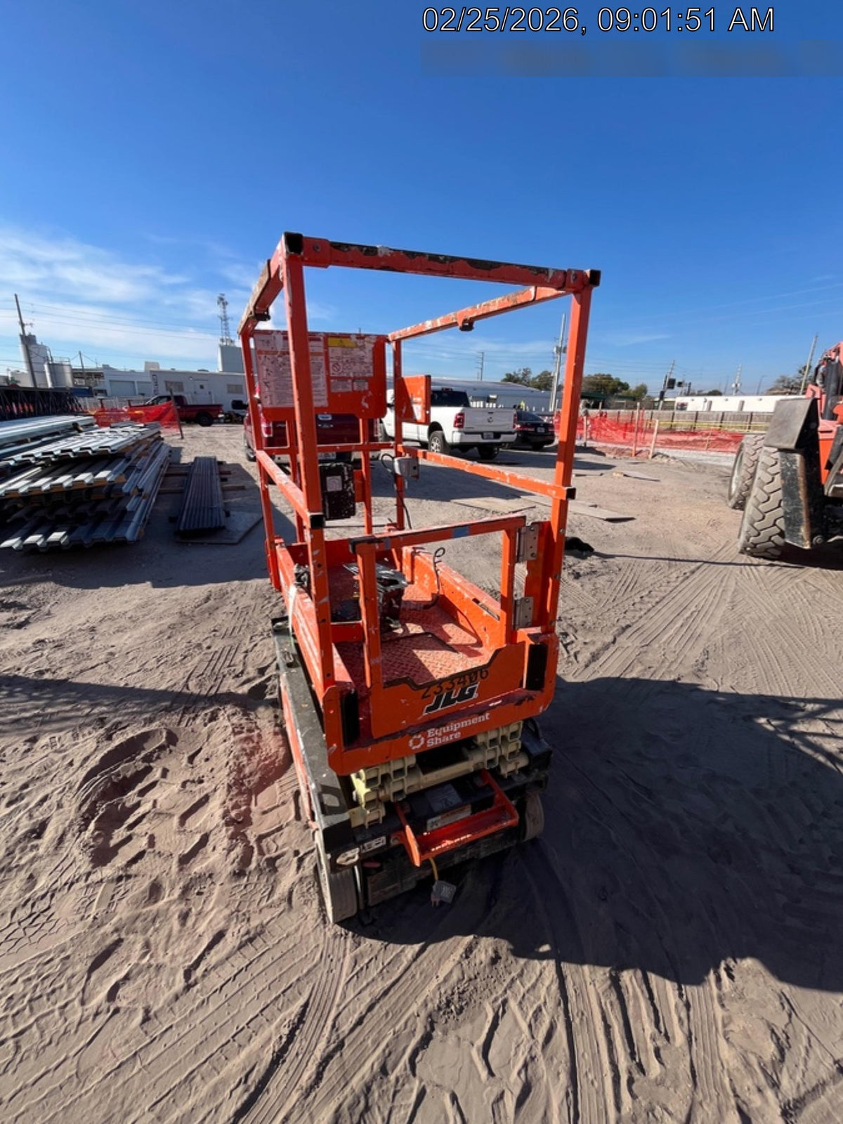 2022 JLG ES1330L
