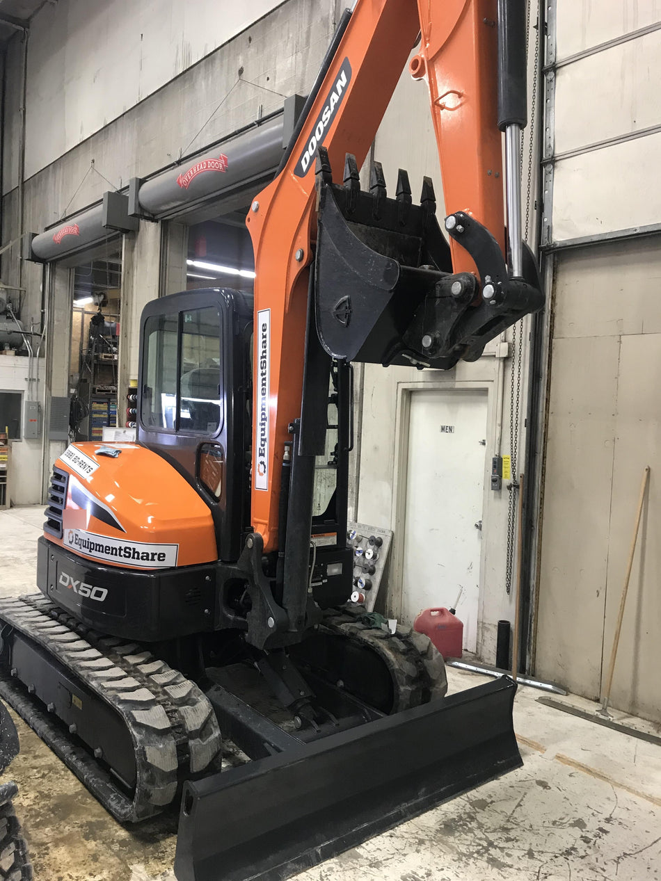 2020 DOOSAN DX50-5