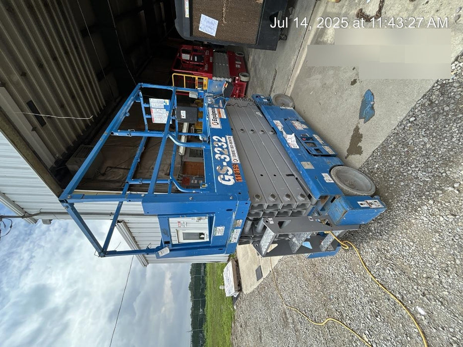 2020 Genie GS-3232 Standard, Folding half height swing gate