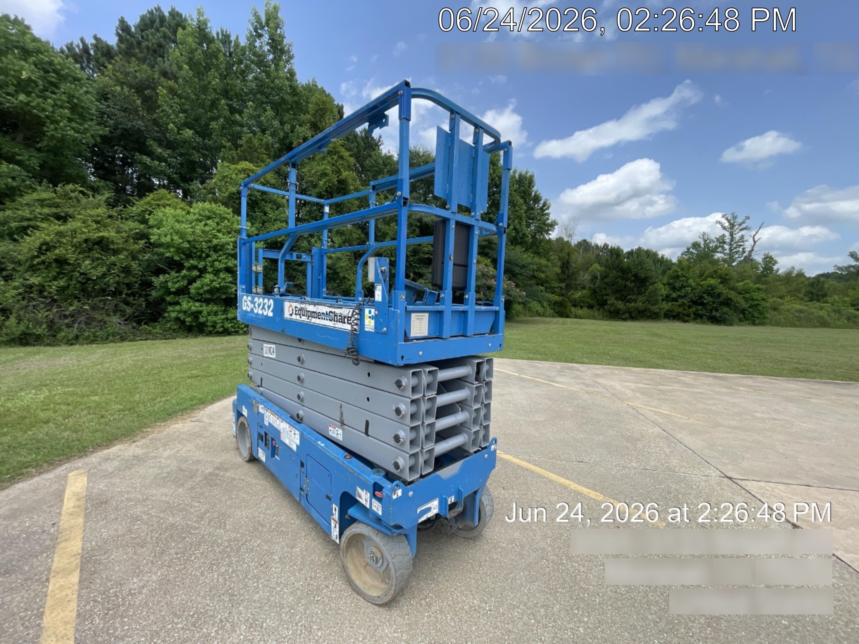 2020 Genie GS-3232 Standard, Folding half height swing gate