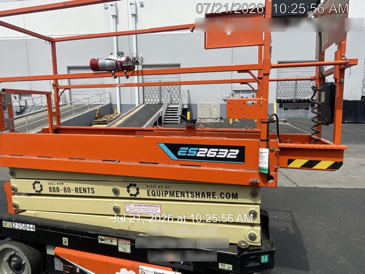 2022 JLG ES2632