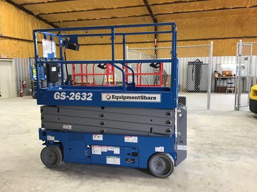 2019 Genie GS-2632 Folding rails with half height swing gate