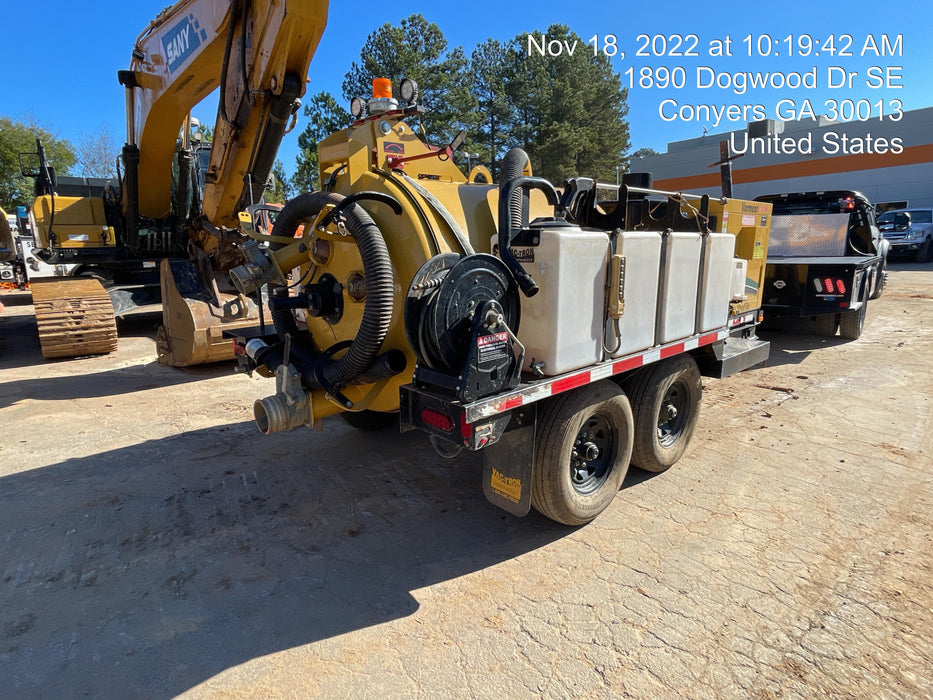 2021 Vac-Tron LP573XDT Kohler Diesel, 500 Gallon Debris Tank w/ Hydraulic Tilt, two (2) 100 Gallon Water Tanks, Low Profile Torsion Axles (12,000 GVWR)