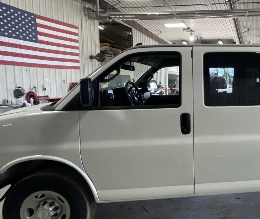 2023 CHEVROLET Express Van - Rental