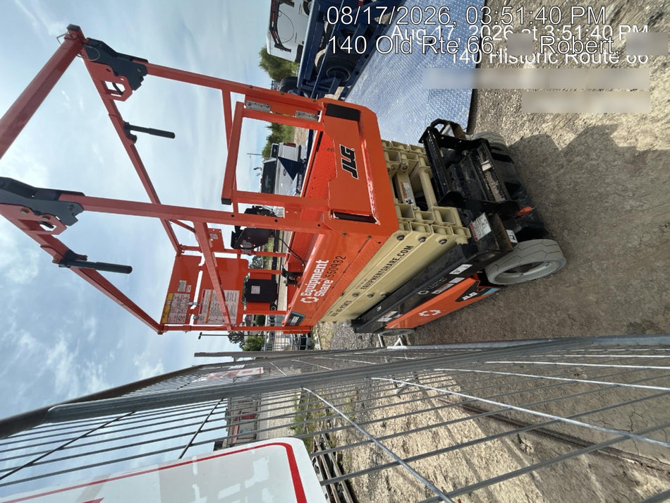 2025 JLG ES1932