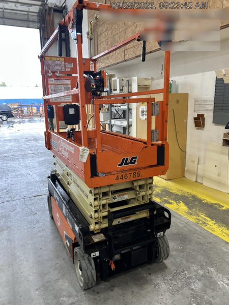 2024 JLG ES1932