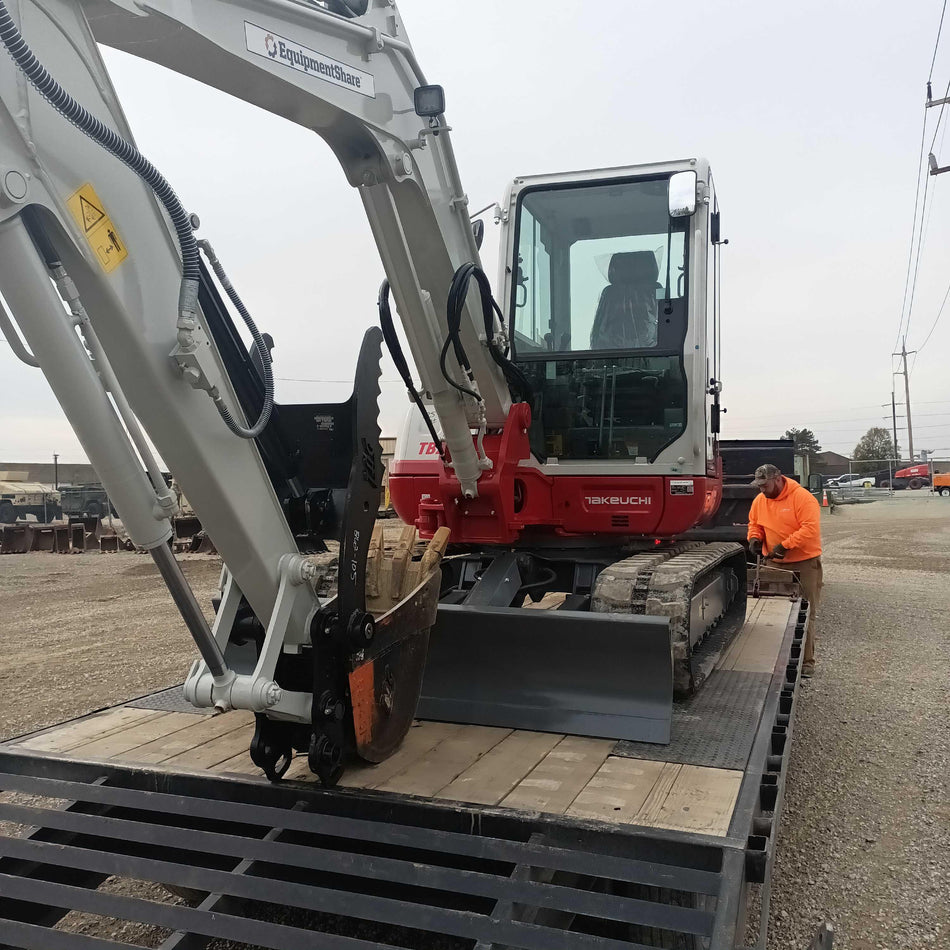 2022 TAKEUCHI TB250-2CR