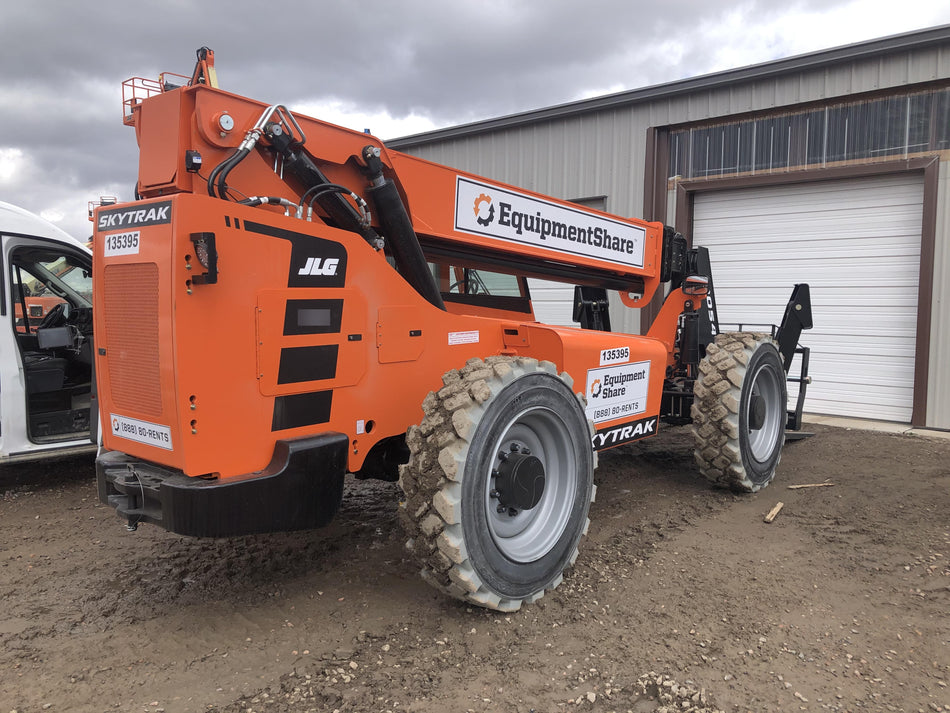 2021 SKYTRAK 10054