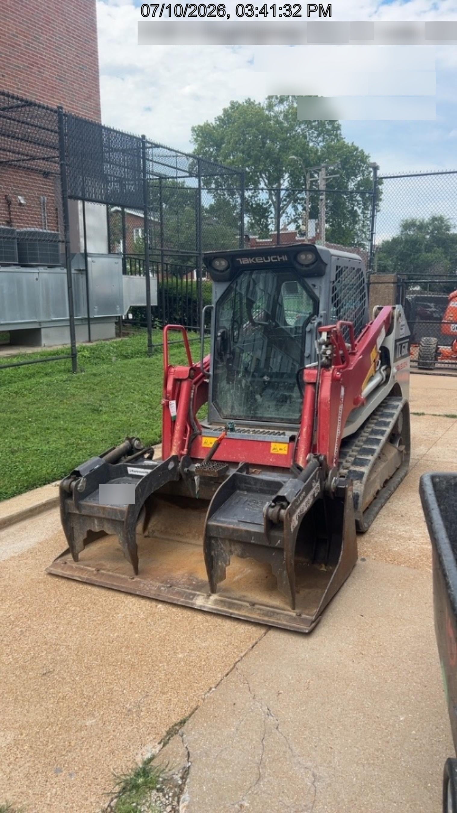 2020 PALADIN 72" Scrap Grapple Bucket - Paladin