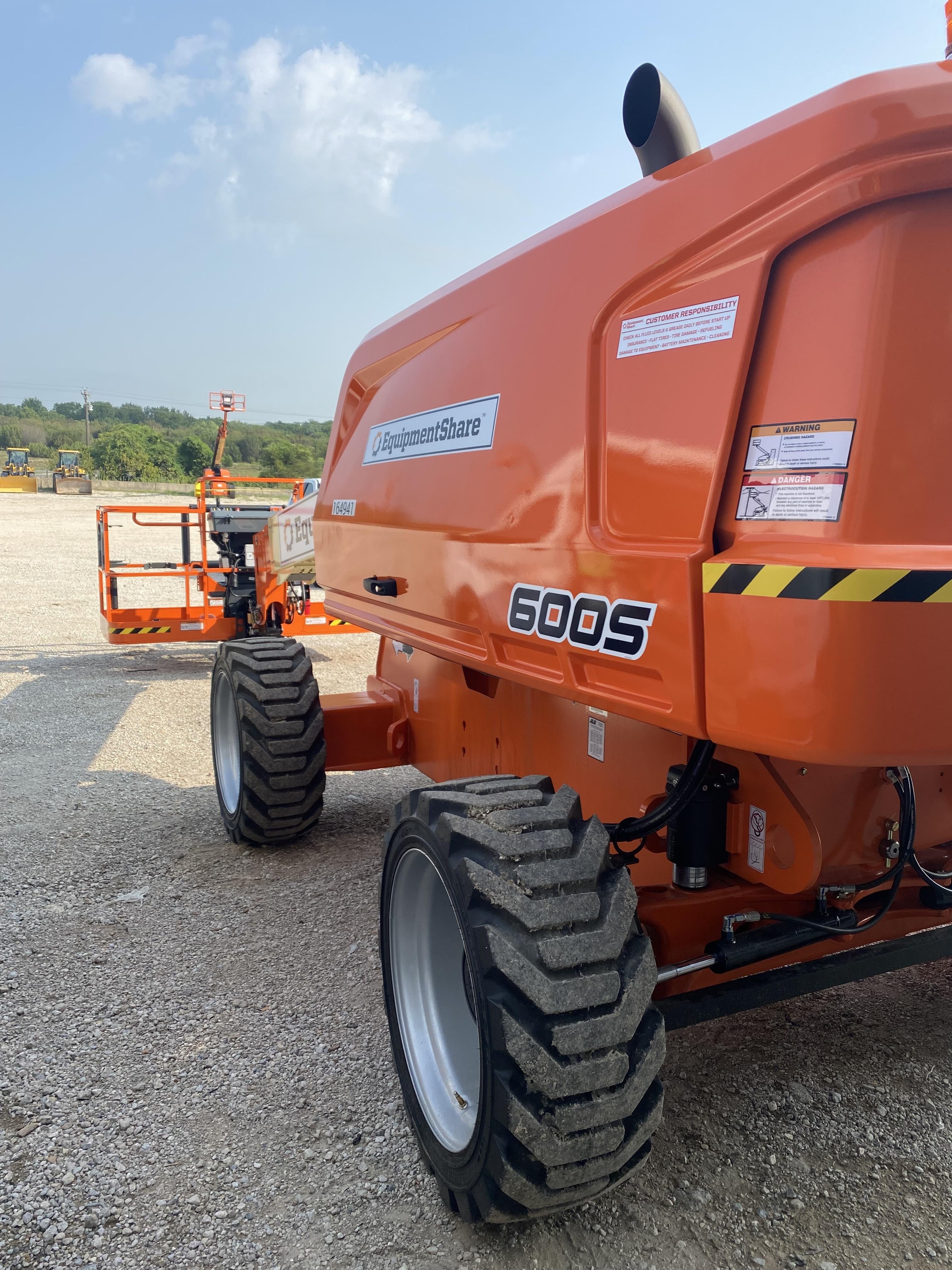 2021 JLG 600S