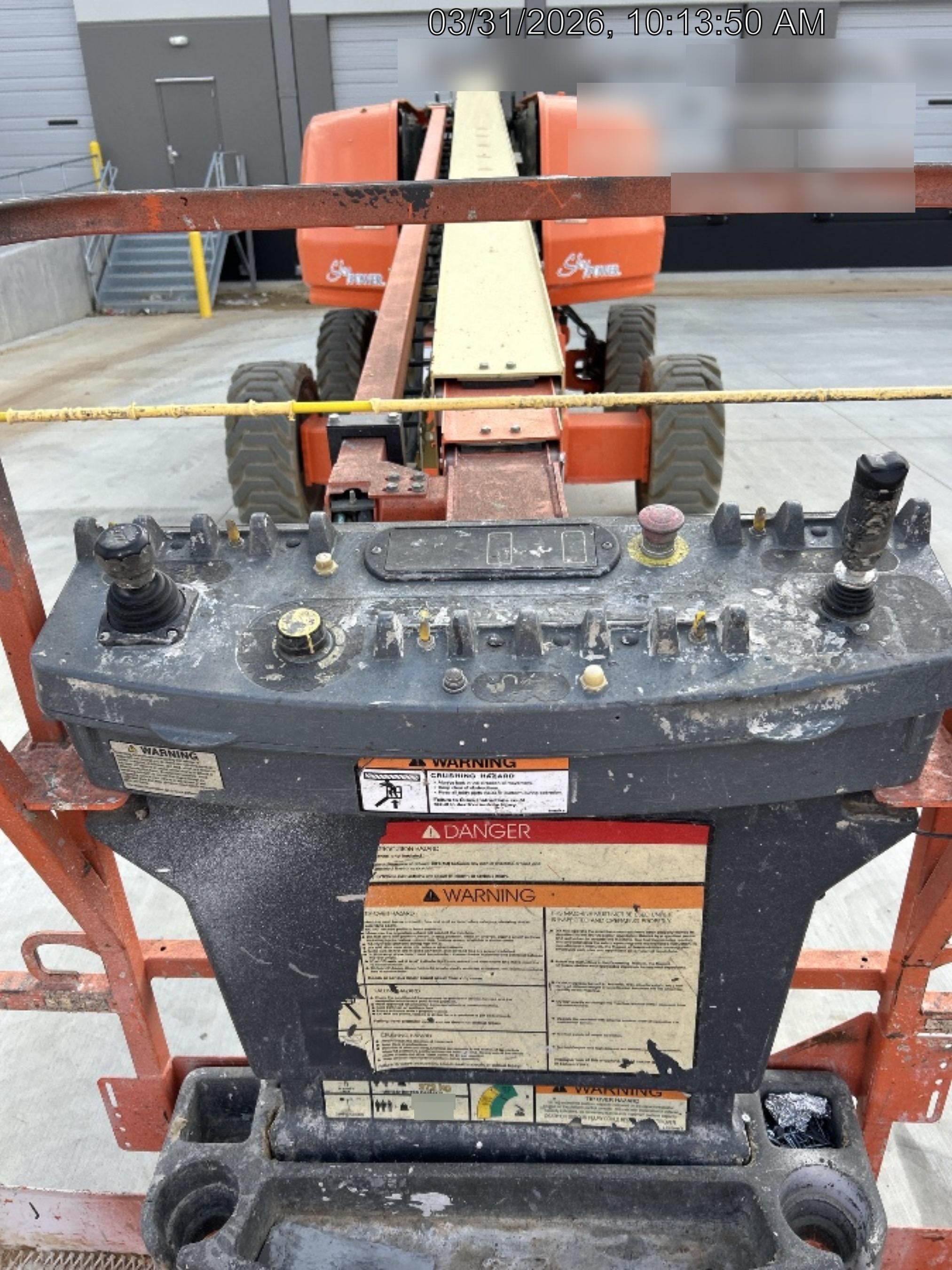 2021 JLG 600S