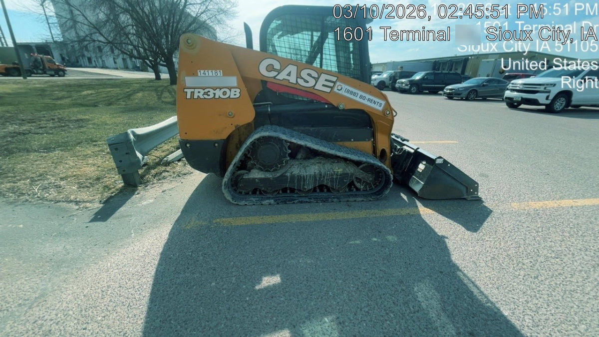 2021 CASE TR310B