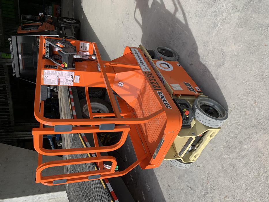 2021 JLG 1230ES