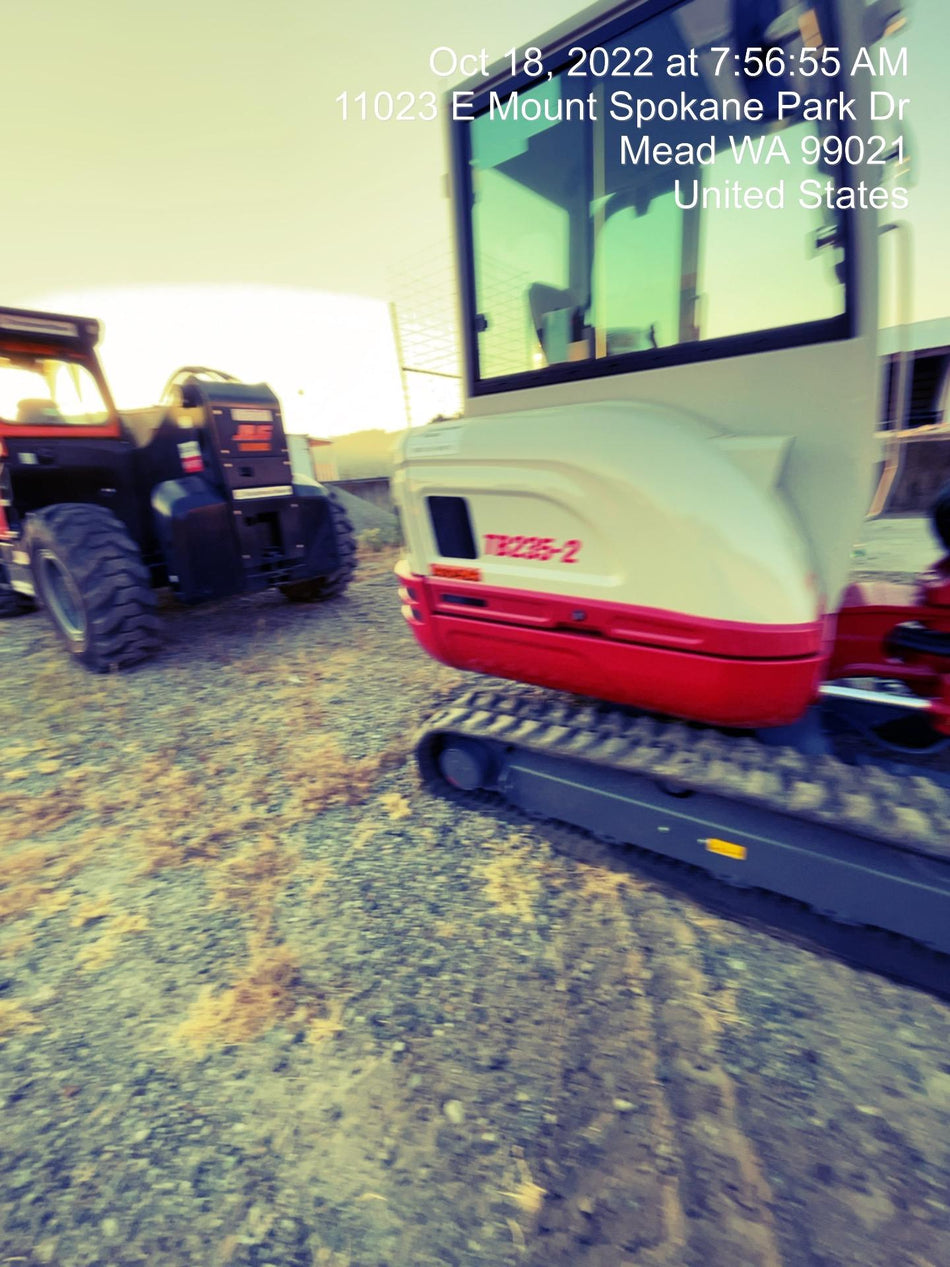 2022 TAKEUCHI TB235-2CR