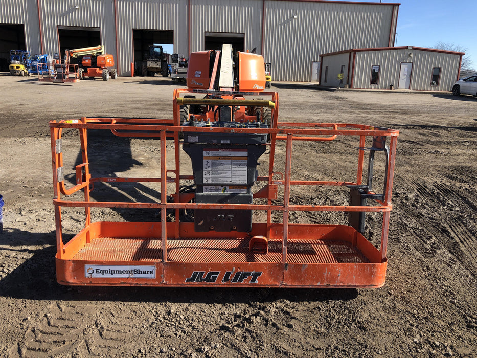 2019 JLG 660SJ
