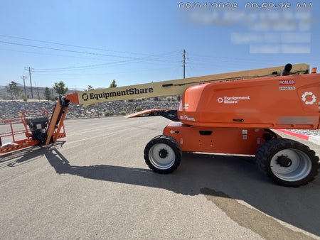 2022 JLG 660SJ