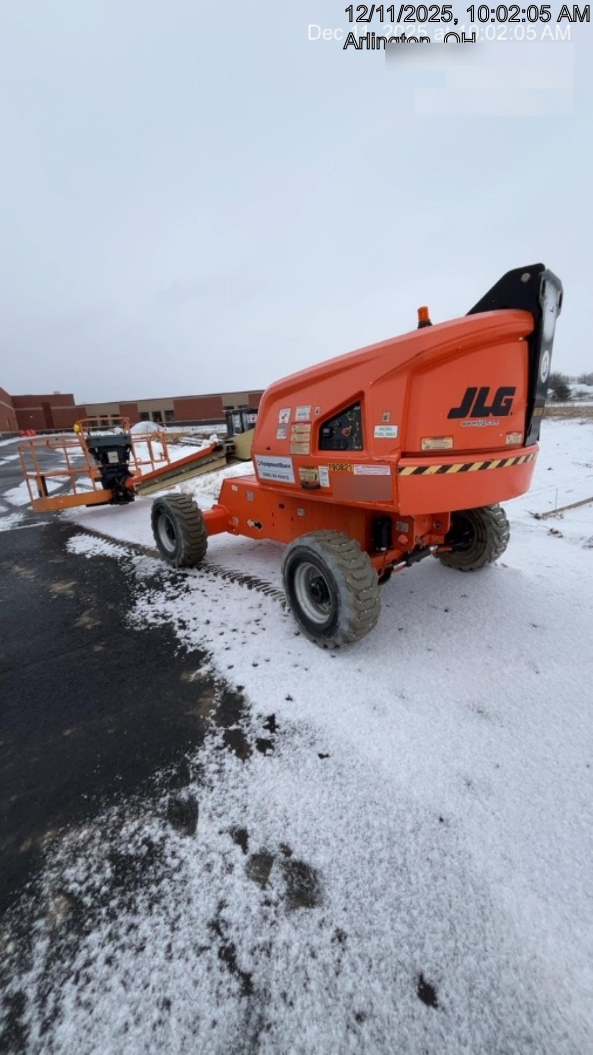 2021 JLG 400S