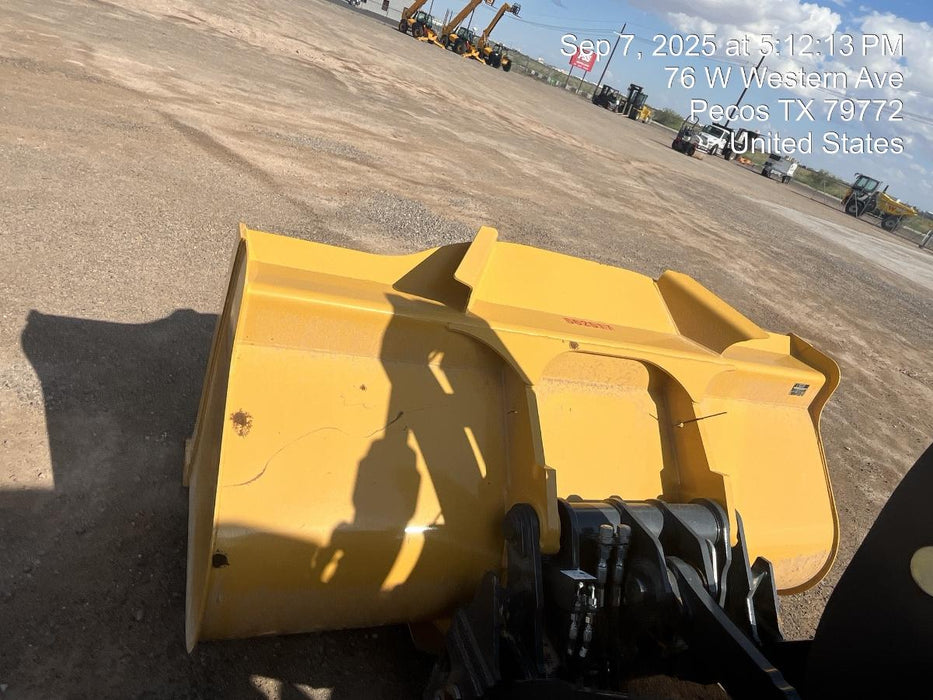 2025 JOHN DEERE 3.75 cu yd Wheel Loader Bucket - John Deere