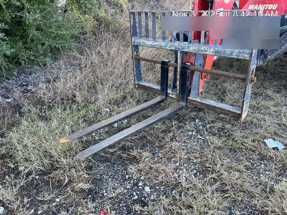 2018 Manitou MTA10055 MTA10055 - 74 HP T4, Canopy, Worklights/Strobe, Beacon, 66" Carriage, 60" Forks, Solid Tires, Lift Hook, Aux Hydraulics