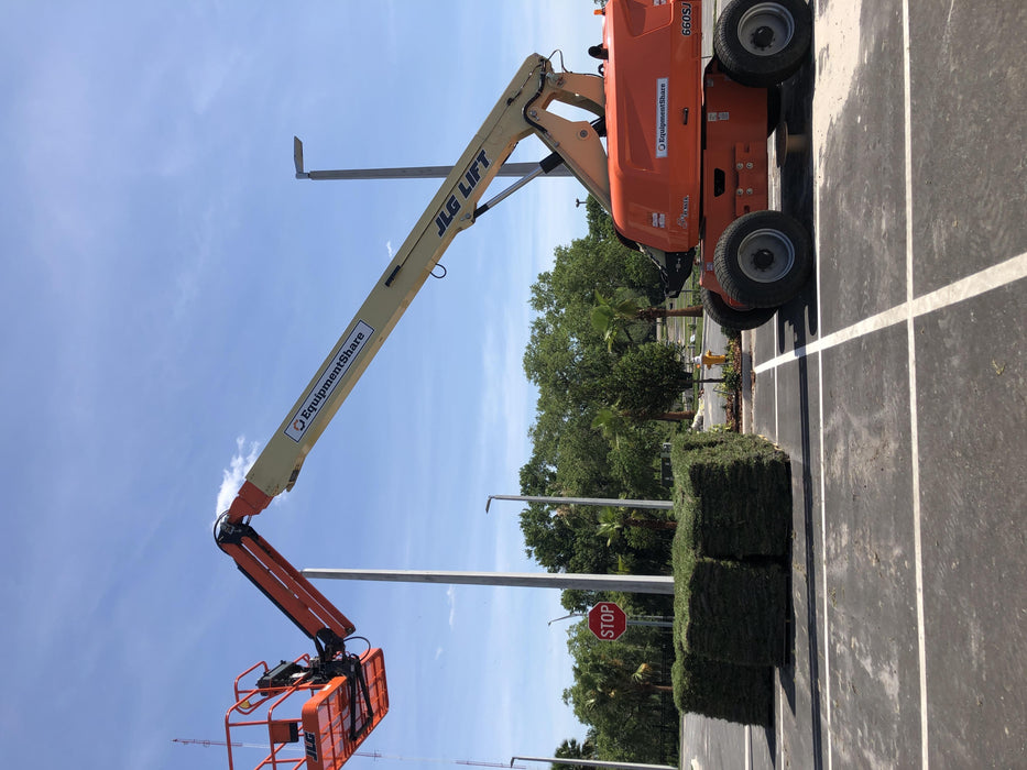 2019 JLG 660SJ