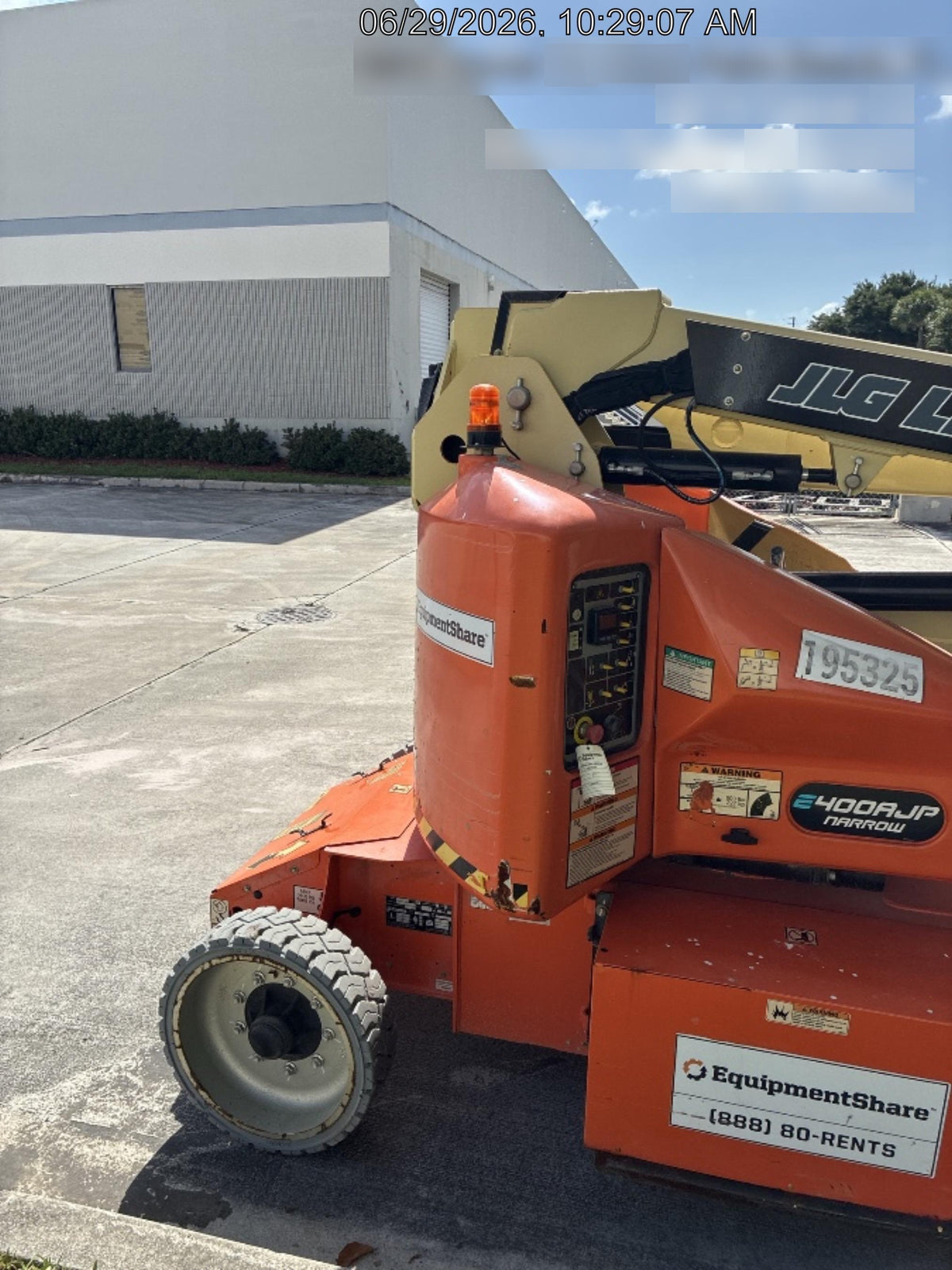 2021 JLG E400AJP Narrow