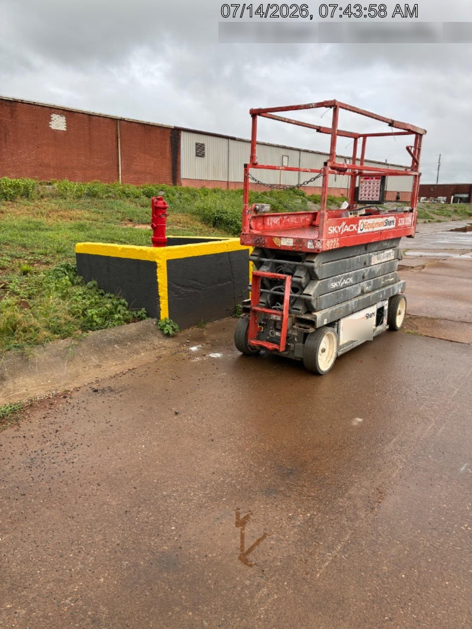 2018 Skyjack SJIII-3226 Skyjack SJIII3226 Scissor Lift w/Trojan Batteries