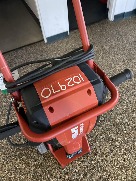 2020 HILTI TE 3000-AVR