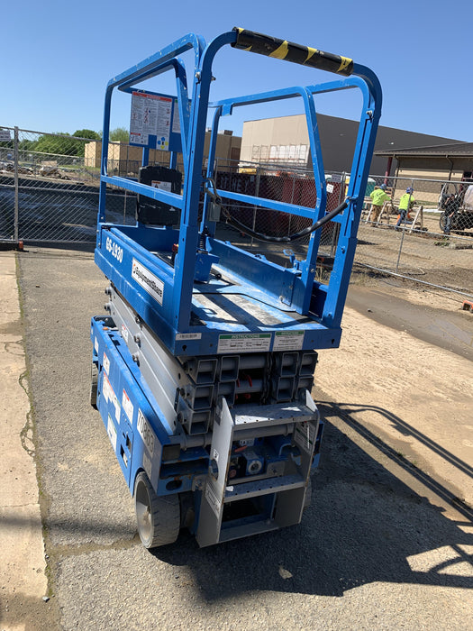 2020 Genie GS-1930 Fixed rails with chain entry gate - Pre A92.20