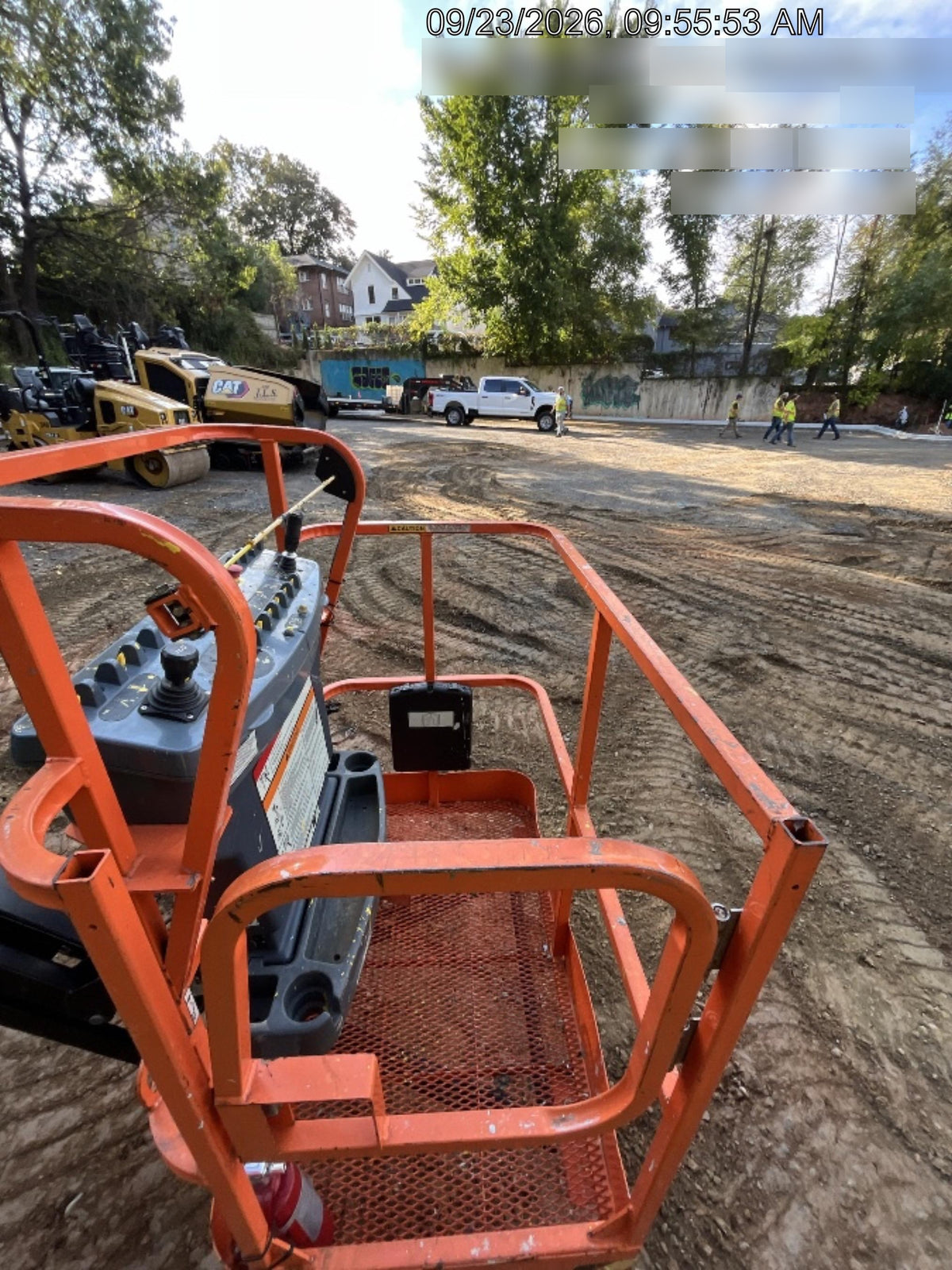 2023 JLG E300AJP