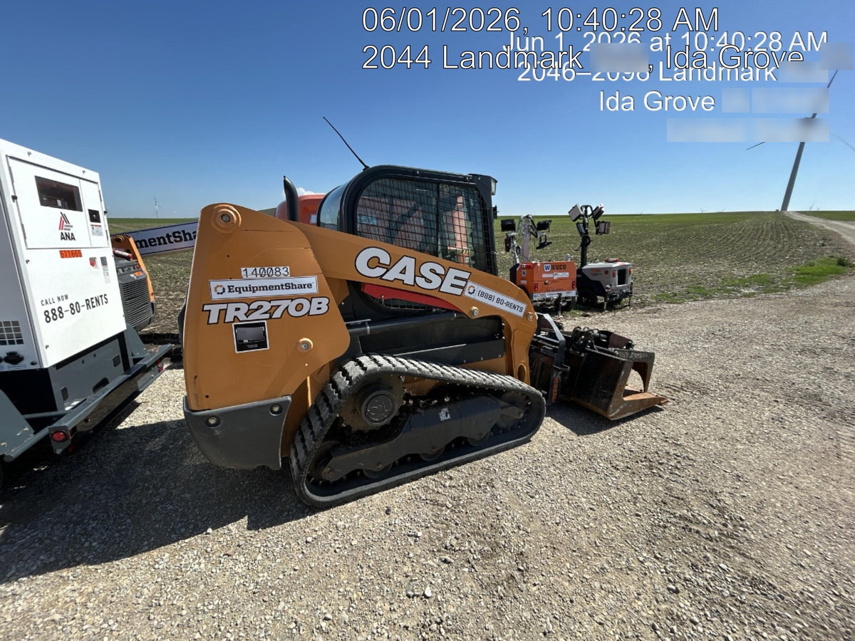 2021 CASE TR270B