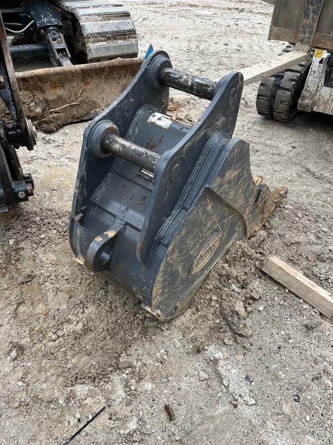 2024 STRICKLAND BT-13W024