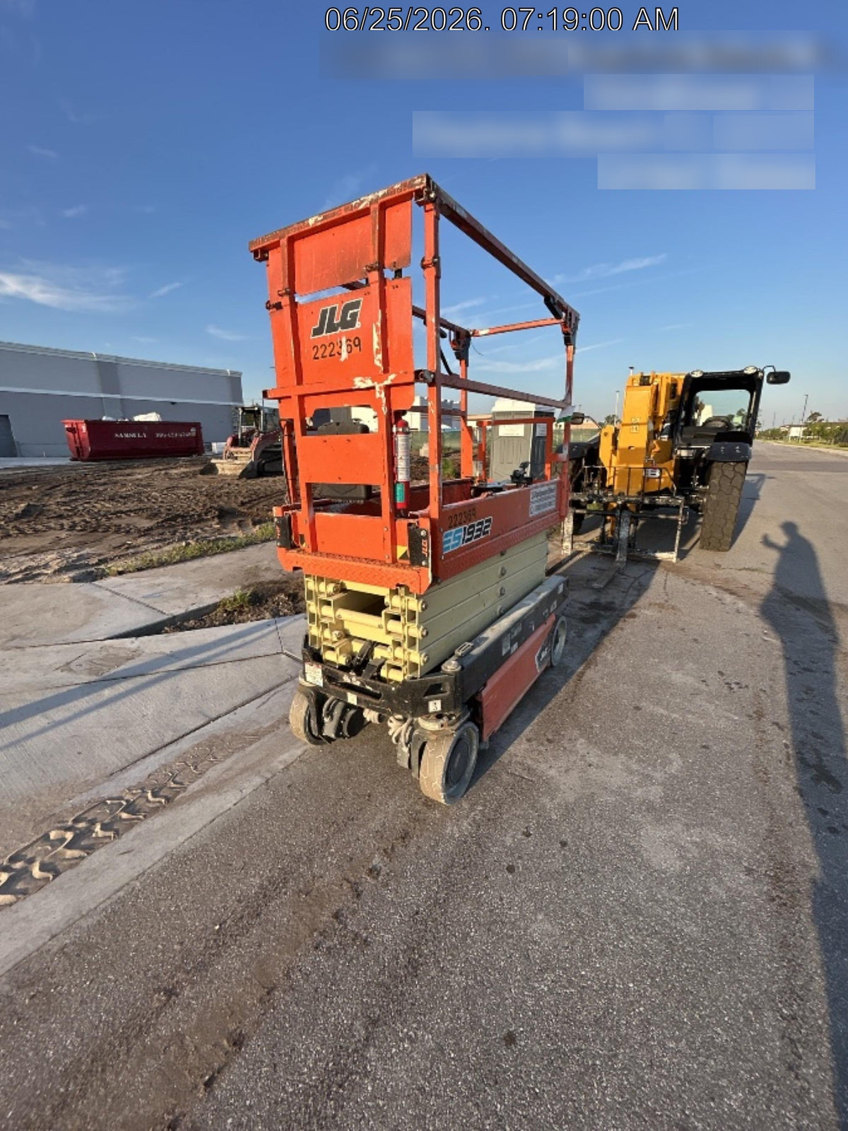 2022 JLG ES1932