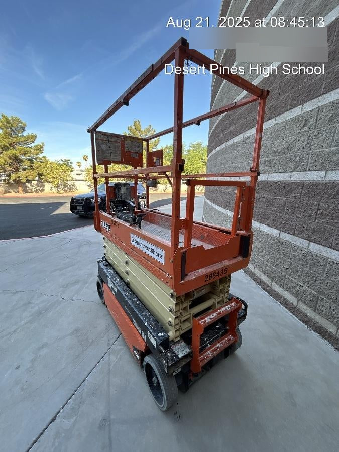 2022 JLG R1932