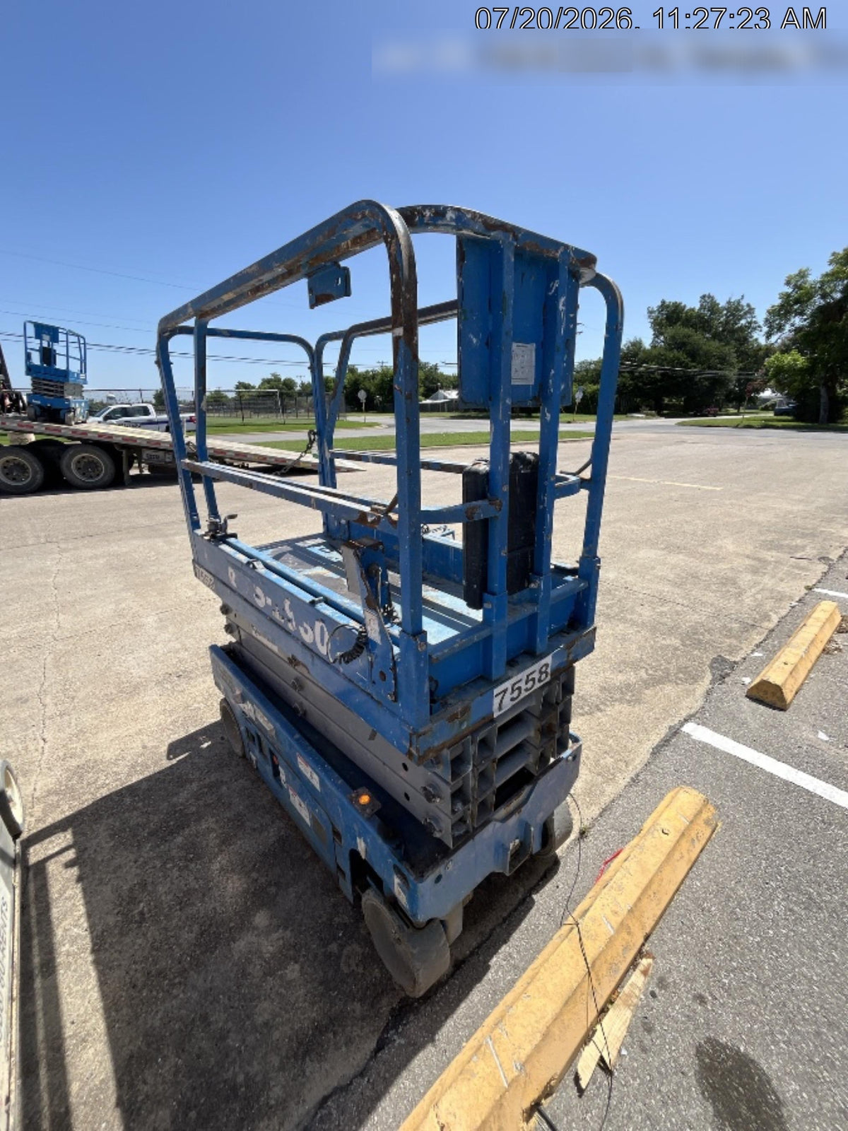 2017 Genie GS-1930 Genie GS-1930 Lift w/Fixed Rail and Chain Entry