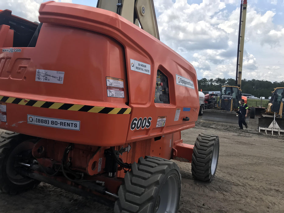 2021 JLG 600S