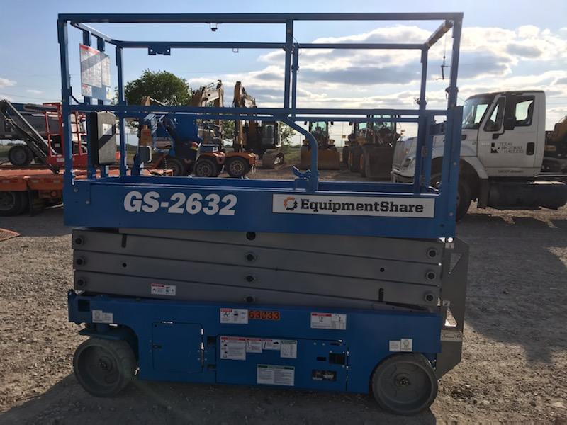 2020 Genie GS-2632 Standard, Folding half height swing gate