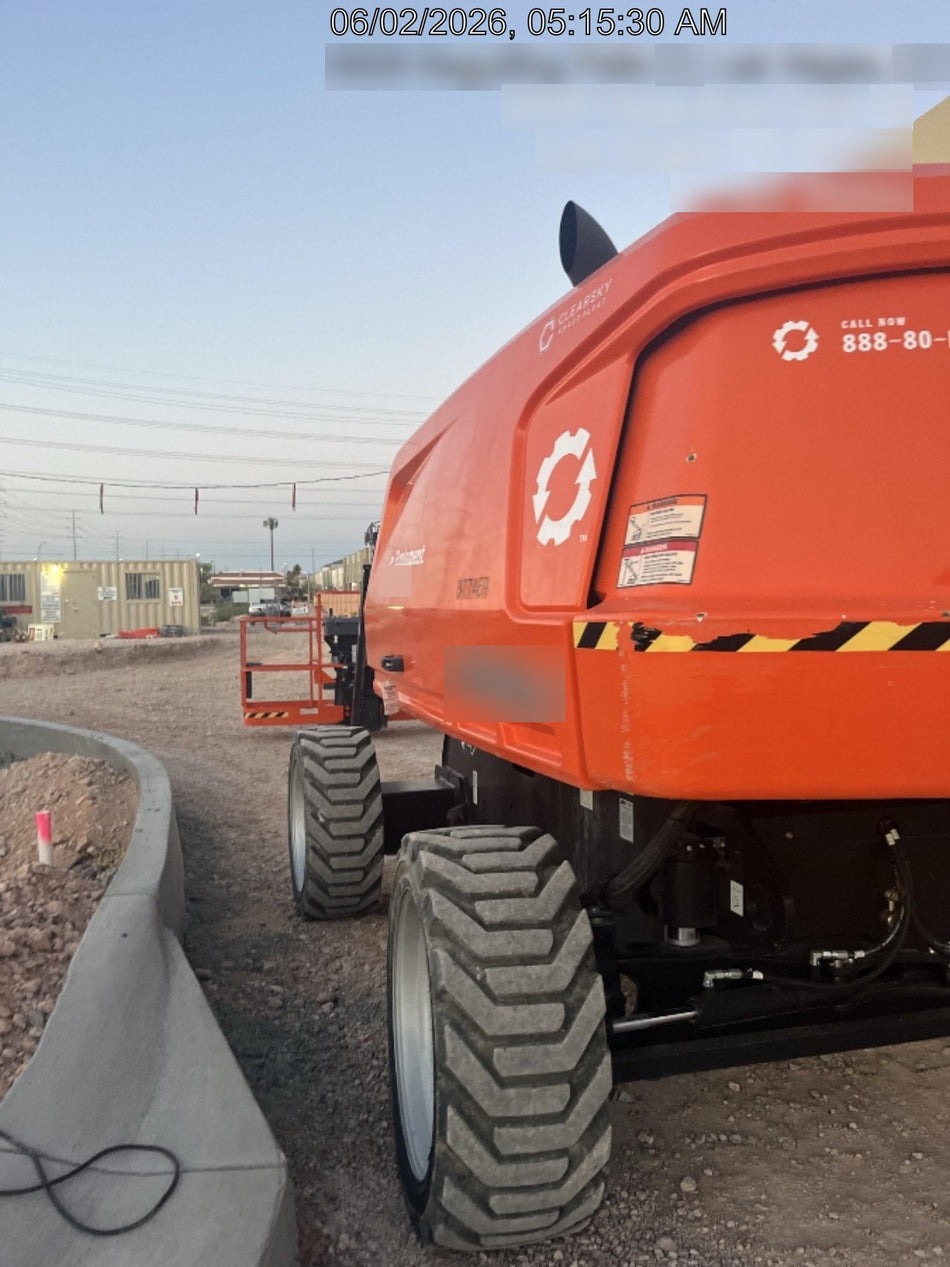 2023 JLG 660SJ