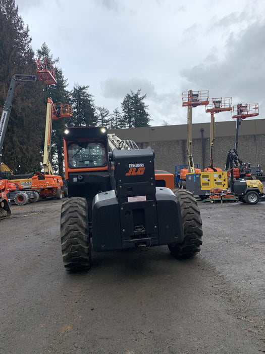 2021 JLG 1732