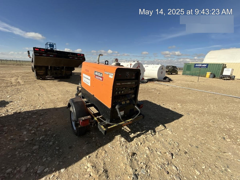 2021 Lincoln Electric Vantage 322 Vantage 322 Ready Pak 3 w/ Decals, ORANGE (includes trailer, cable rack, fender light kit) NO Telematics