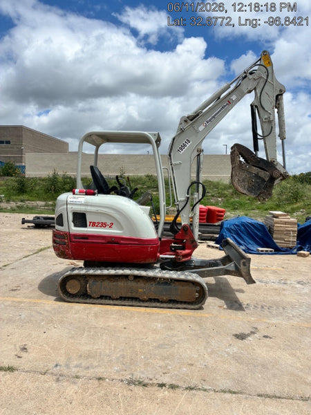 2021 TAKEUCHI TB235-2R