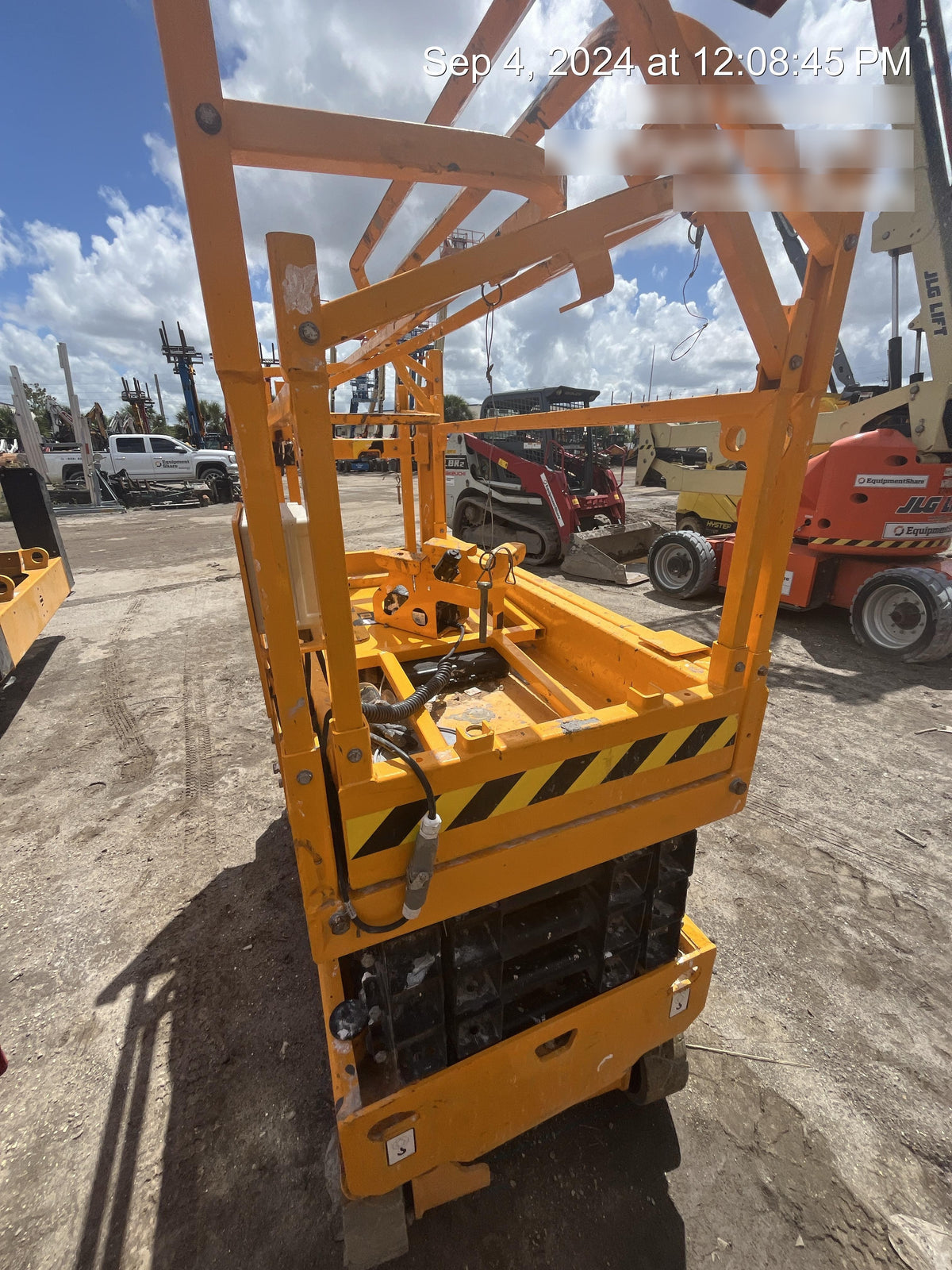 2023 JCB S1930E
