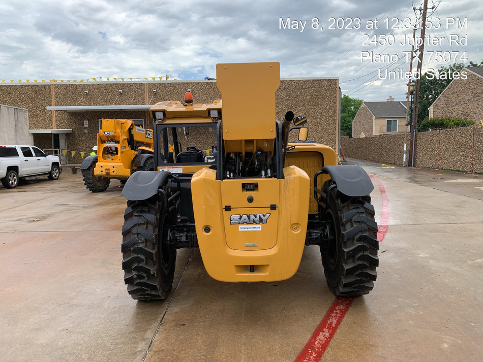 2023 SANY STH1056