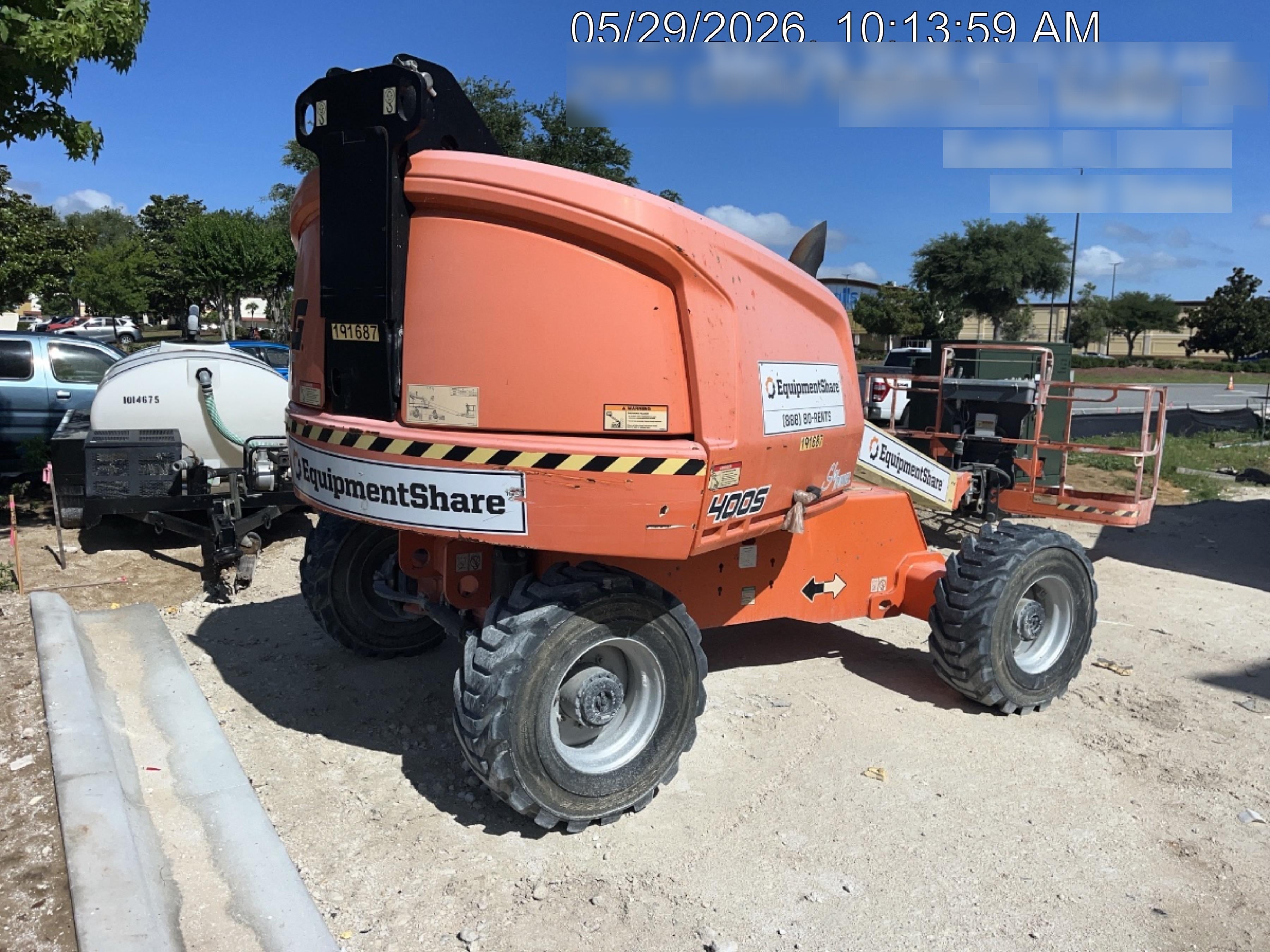 2021 JLG 400S