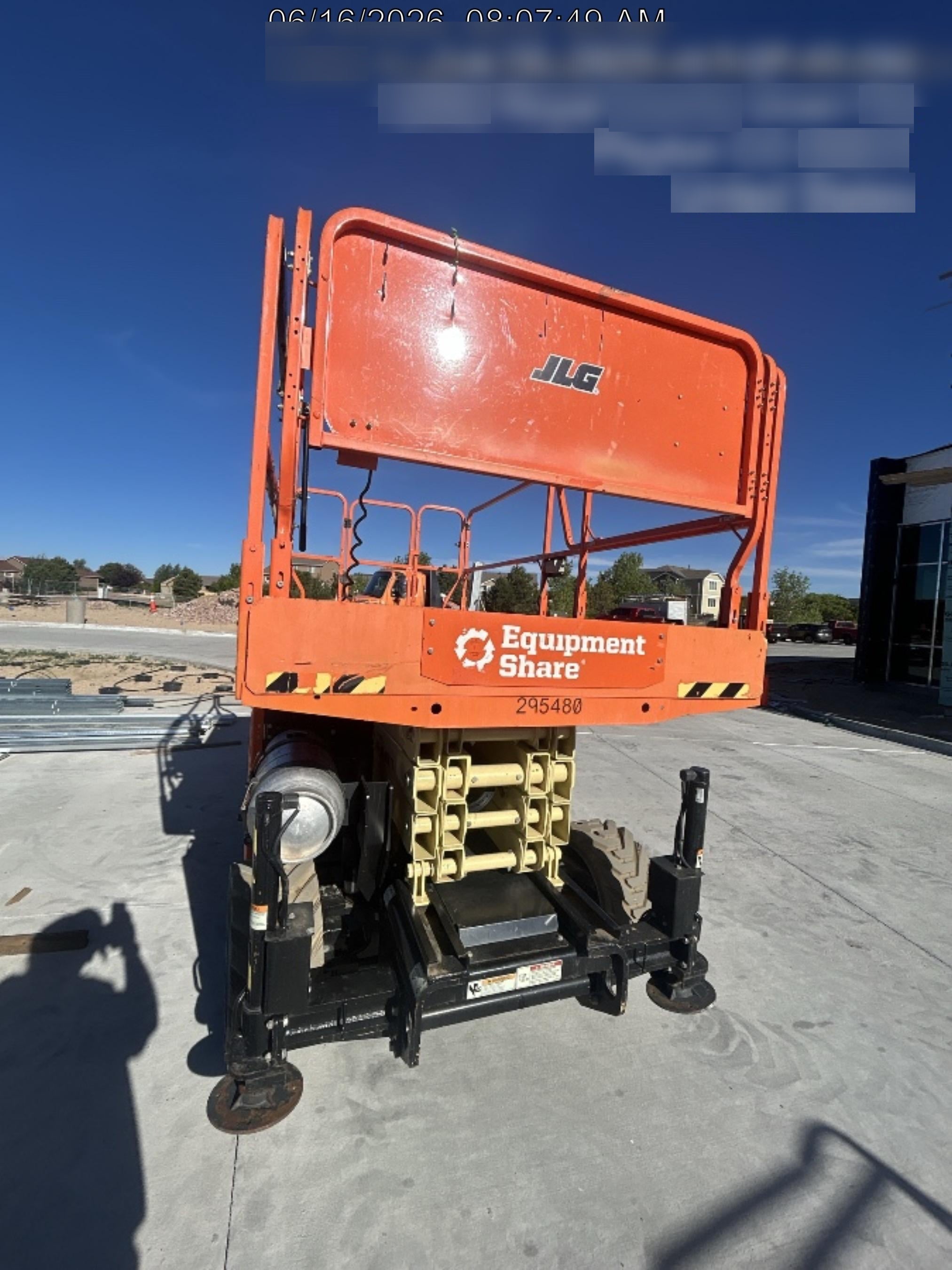 2023 JLG RT3369