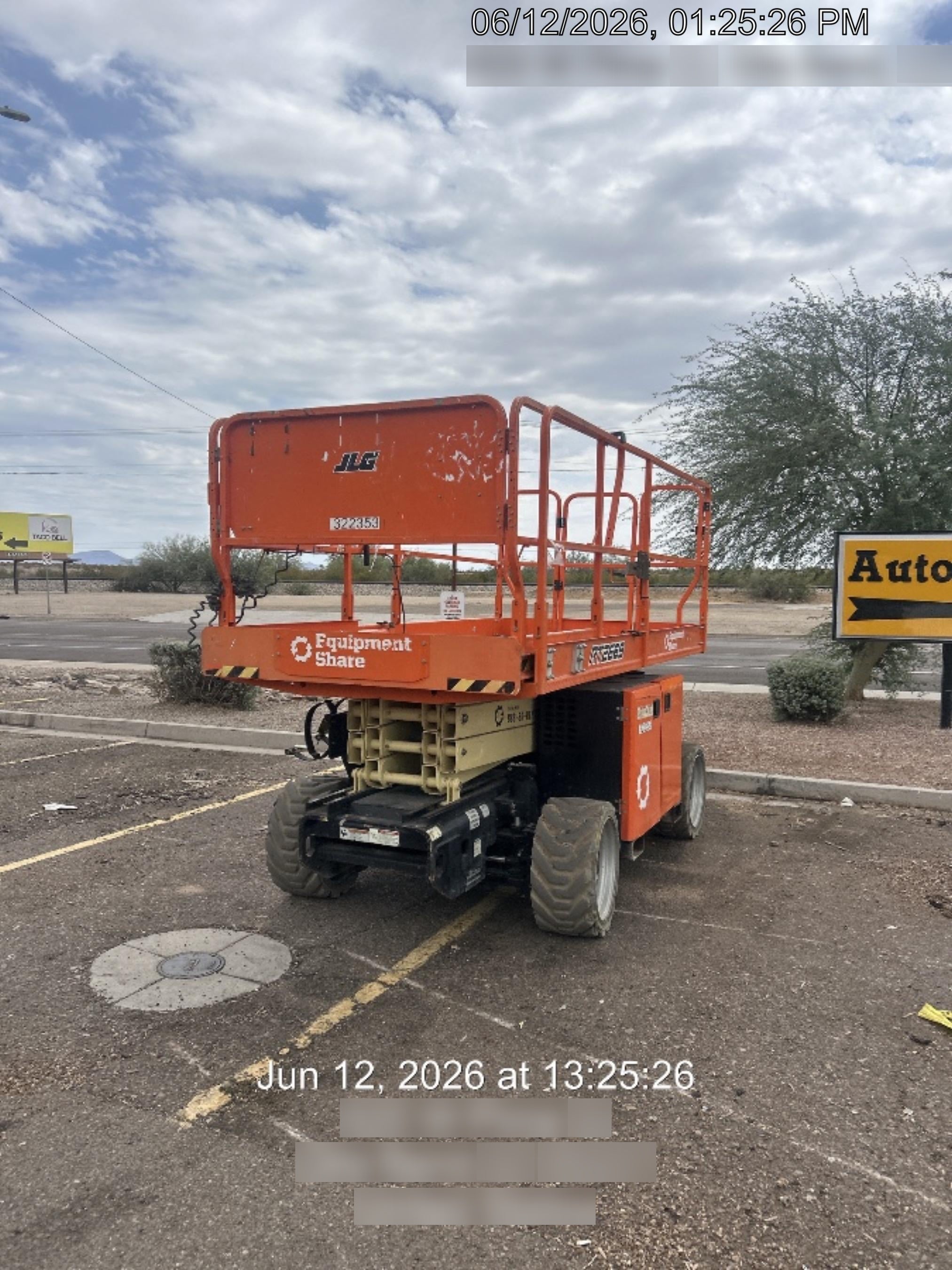 2023 JLG RT2669