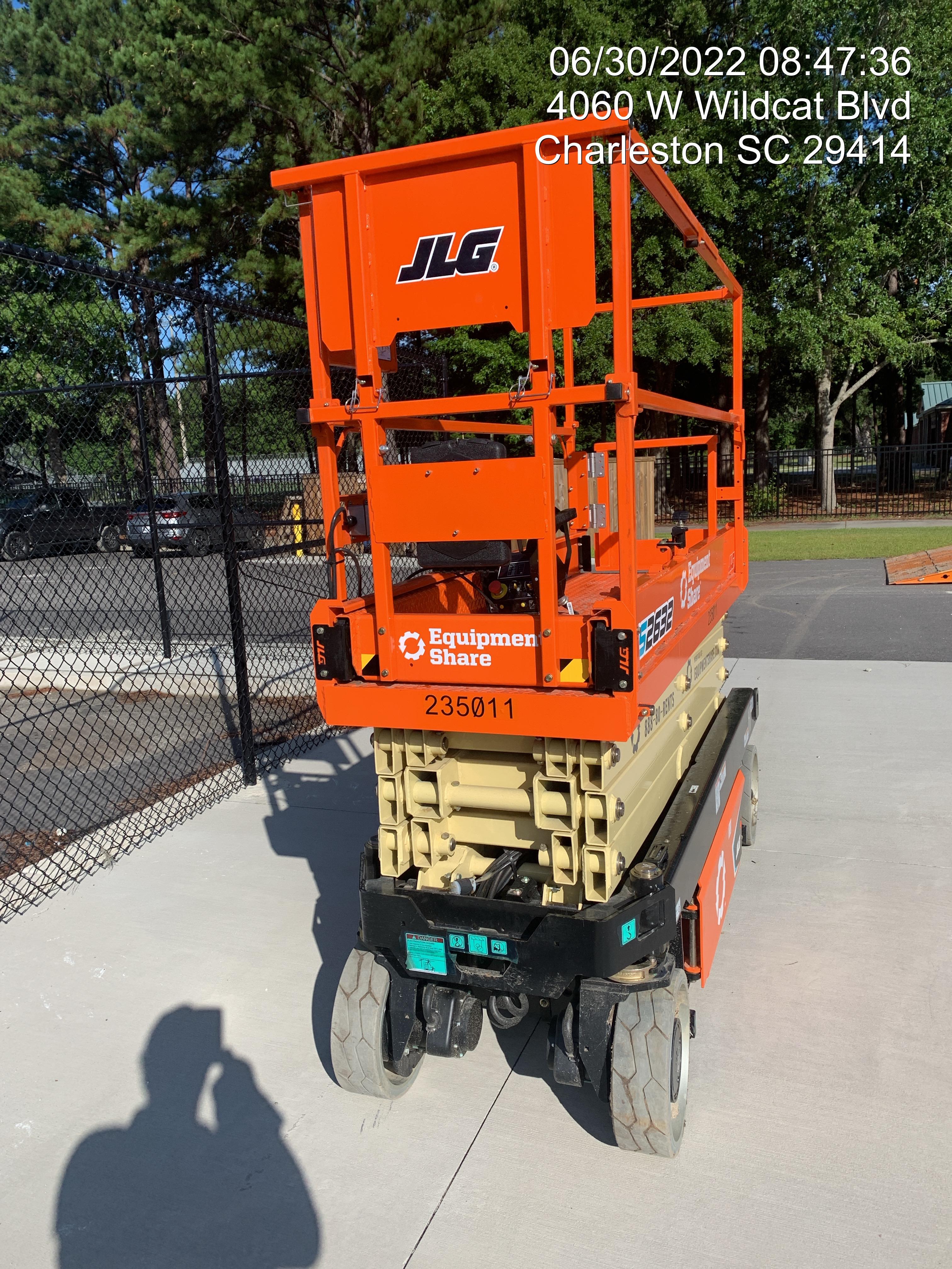 2022 JLG ES2632
