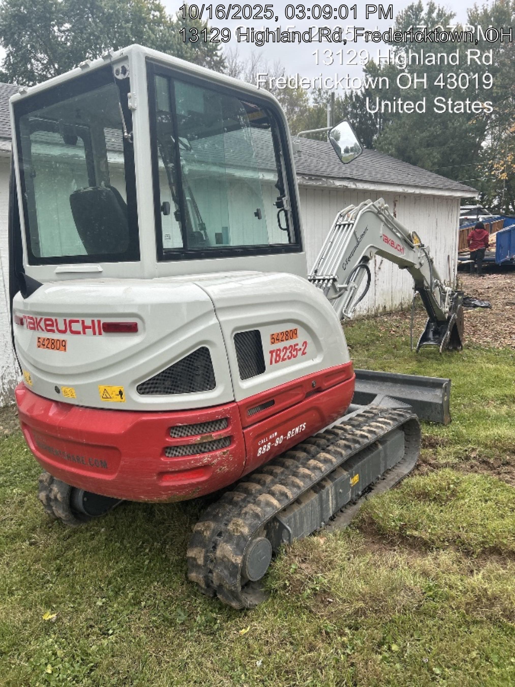 2025 TAKEUCHI TB235-2CR
