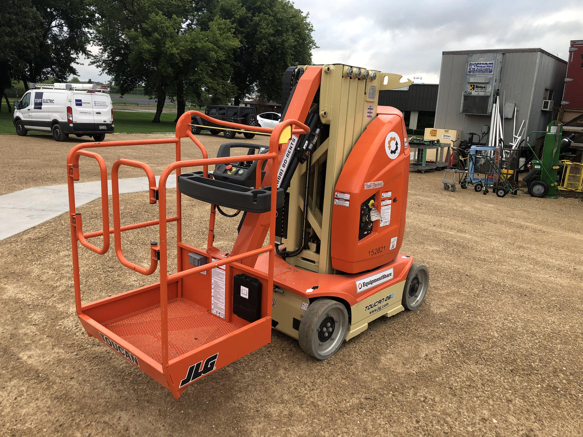 2021 JLG 26E